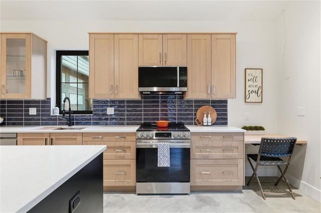 516 Lake Street, Lawrence, KS 66044