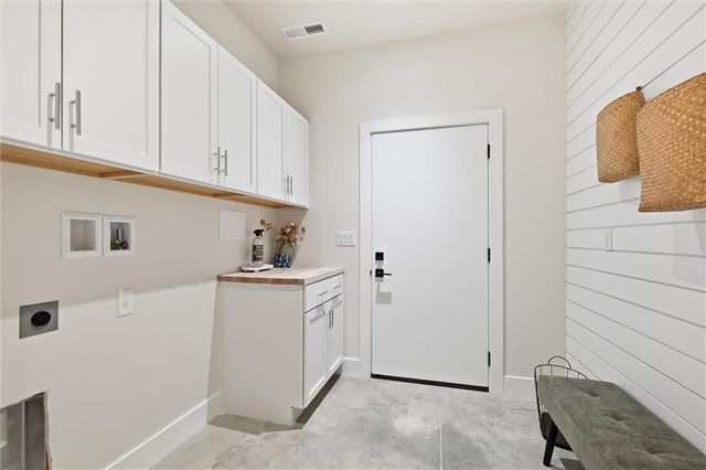 516 Lake Street, Lawrence, KS 66044