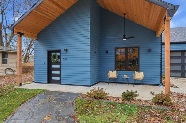 516 Lake Street, Lawrence, KS 66044