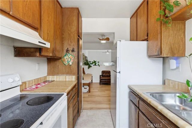 627 N Bristol 32, Santa Ana, CA 92703