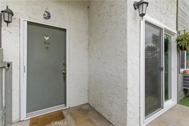 627 N Bristol 32, Santa Ana, CA 92703