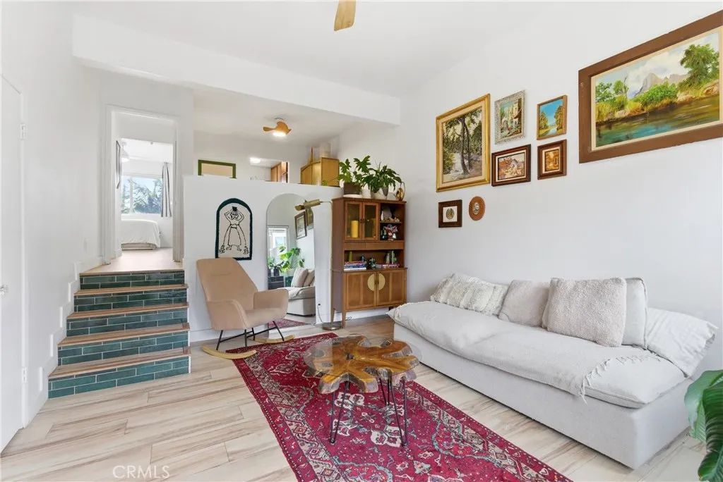 627 N Bristol 32, Santa Ana, CA 92703