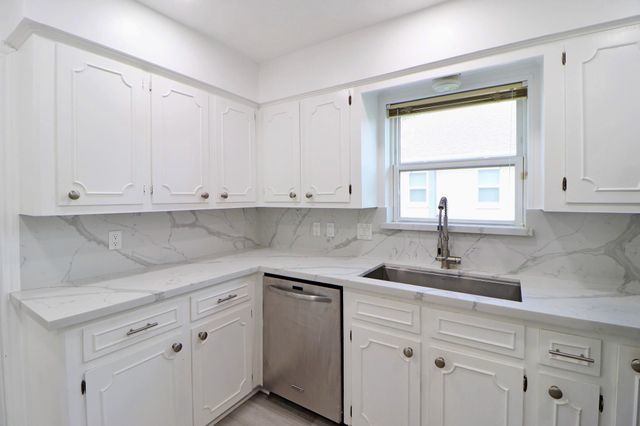 9807 Braewick Drive, Houston, TX 77096