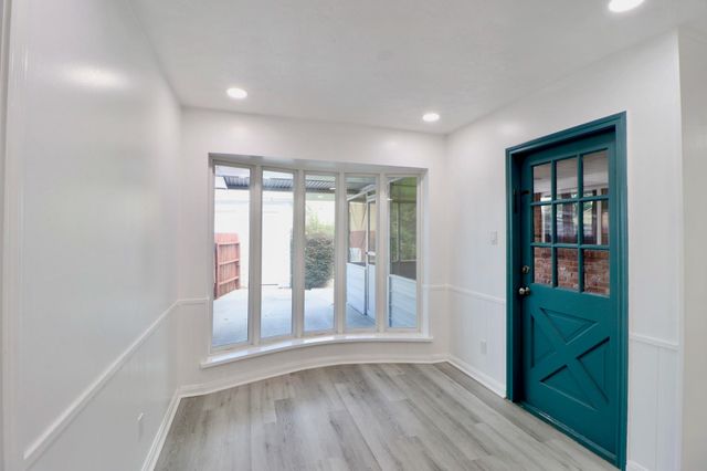 9807 Braewick Drive, Houston, TX 77096