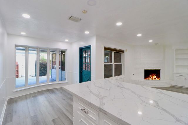 9807 Braewick Drive, Houston, TX 77096