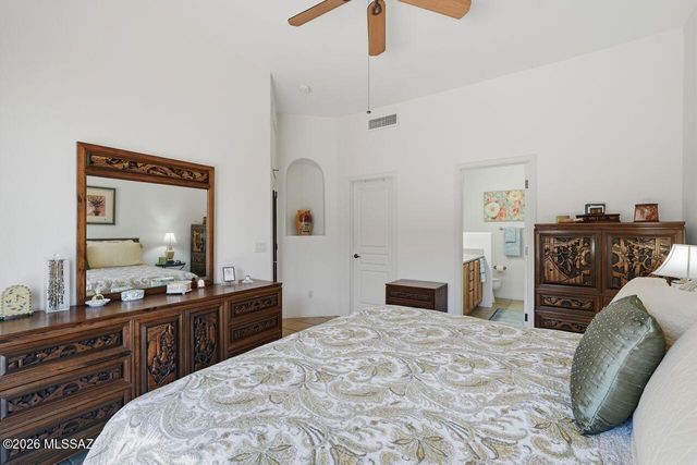 11324 N Mountain Meadow Place, Oro Valley, AZ 85737