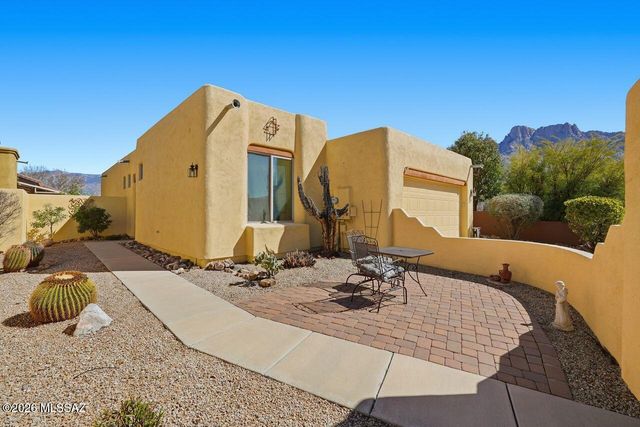 11324 N Mountain Meadow Place, Oro Valley, AZ 85737