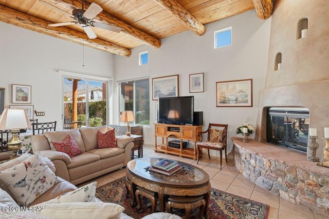 11324 N Mountain Meadow Place, Oro Valley, AZ 85737