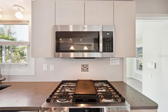 349 SCOTT AVENUE, Sarasota, FL 34243