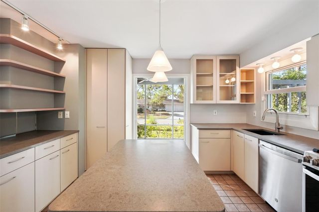 349 SCOTT AVENUE, Sarasota, FL 34243