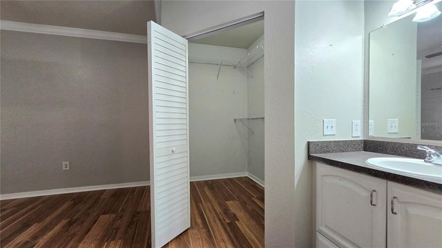 2107 PORTOFINO PLACE 30-3014, Palm Harbor, FL 34683