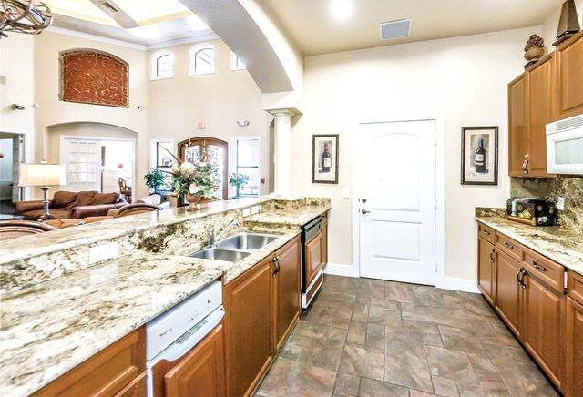 2107 PORTOFINO PLACE 30-3014, Palm Harbor, FL 34683