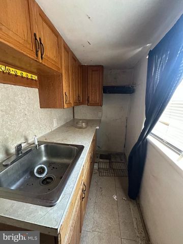 5912 SPRING ST, Philadelphia, PA 19139