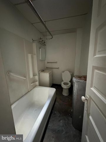 5912 SPRING ST, Philadelphia, PA 19139