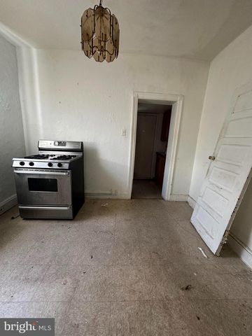 5912 SPRING ST, Philadelphia, PA 19139
