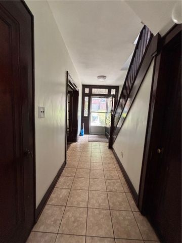 2728 Woodstock Ave, Swissvale, PA 15218