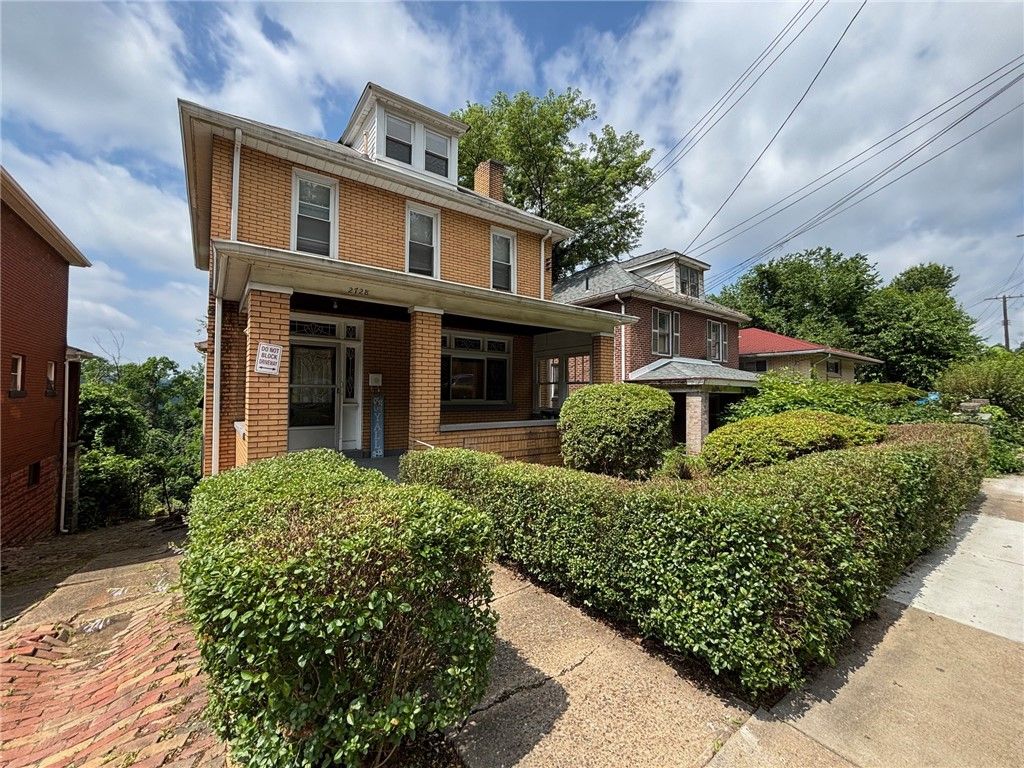 2728 Woodstock Ave, Swissvale, PA 15218