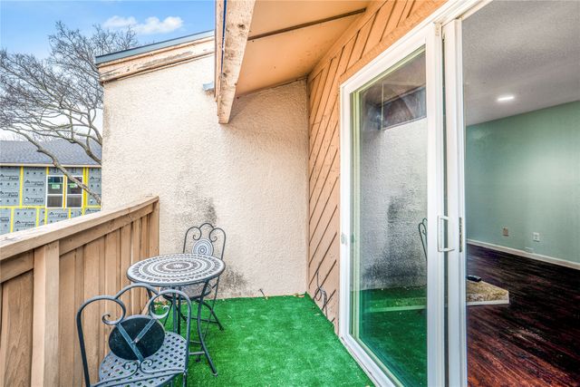 8110 Skillman Street 2031, Dallas, TX 75231