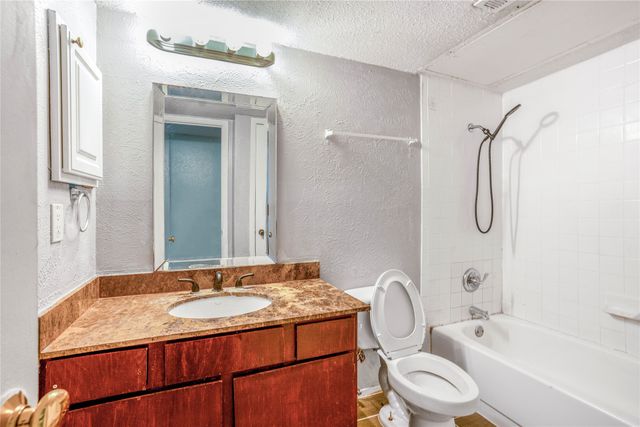 8110 Skillman Street 2031, Dallas, TX 75231