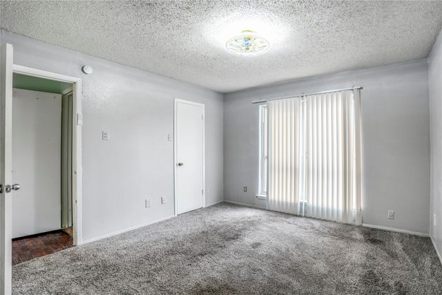 8110 Skillman Street 2031, Dallas, TX 75231