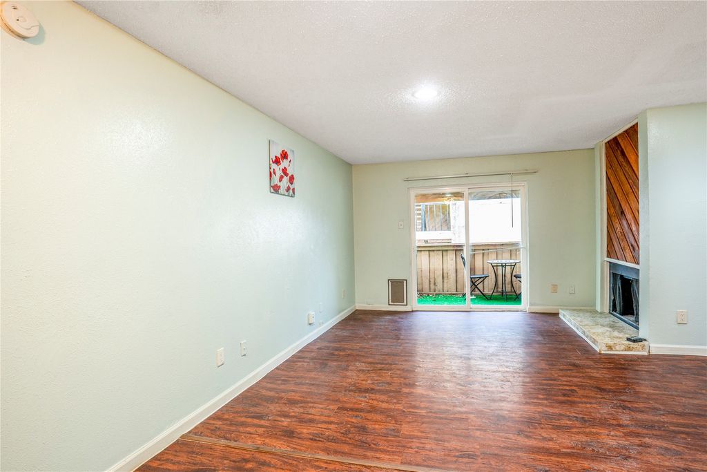 8110 Skillman Street 2031, Dallas, TX 75231