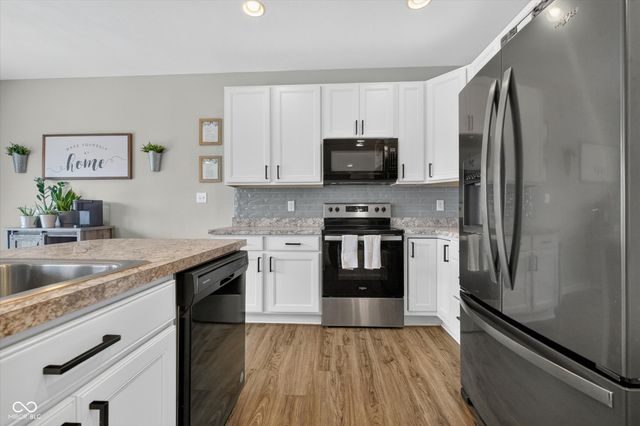 4221 Blue Note Drive, Indianapolis, IN 46239