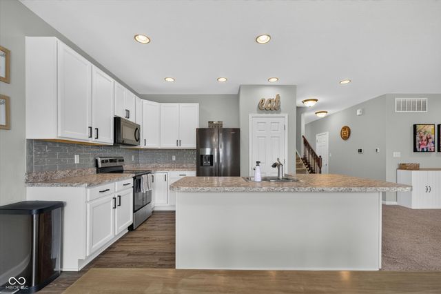 4221 Blue Note Drive, Indianapolis, IN 46239