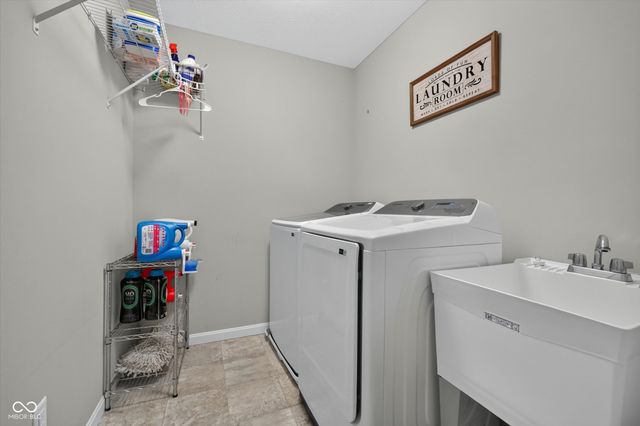 4221 Blue Note Drive, Indianapolis, IN 46239