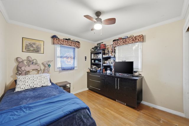 7800 New Castle Avenue, Burbank, IL 60459