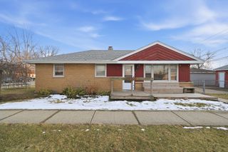 7800 New Castle Avenue, Burbank, IL 60459