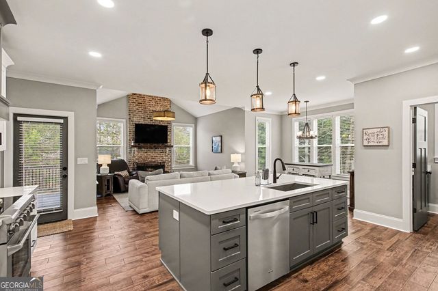 4736 Cardinal Ridge Way, Flowery Branch, GA 30542