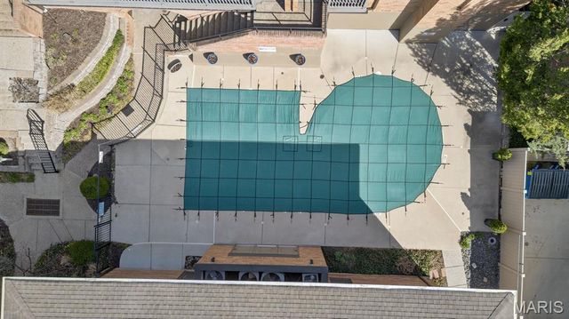 170 N Brentwood Boulevard, Clayton, MO 63105