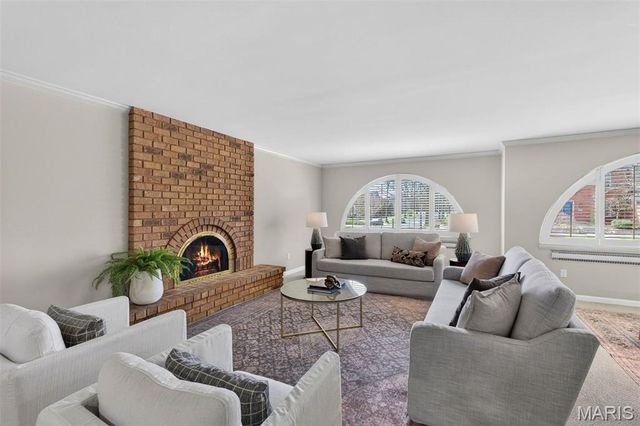 170 N Brentwood Boulevard, Clayton, MO 63105