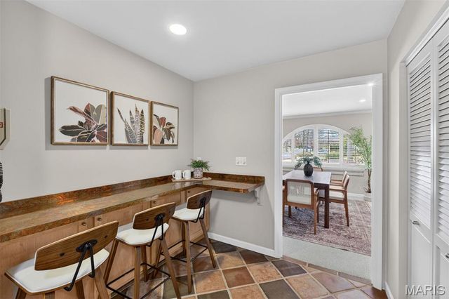 170 N Brentwood Boulevard, Clayton, MO 63105