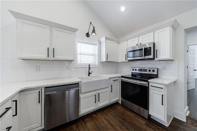 130 Burbank SW Drive, Atlanta, GA 30314