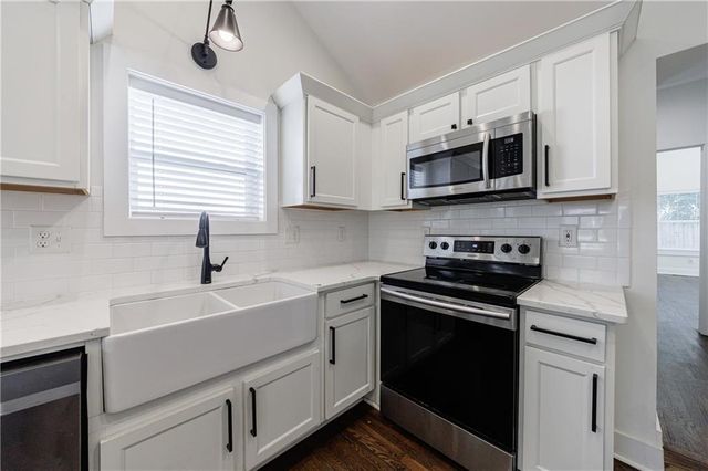 130 Burbank SW Drive, Atlanta, GA 30314