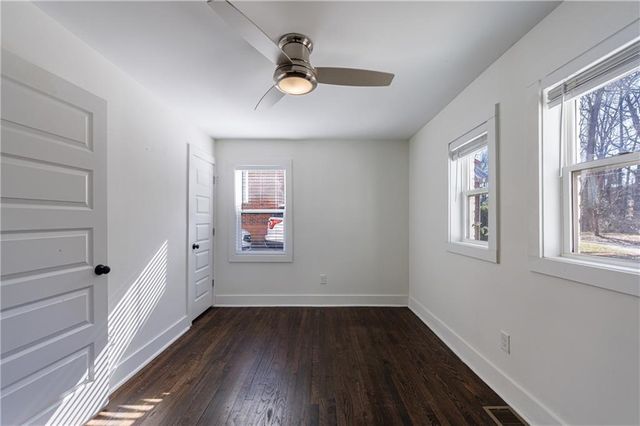 130 Burbank SW Drive, Atlanta, GA 30314