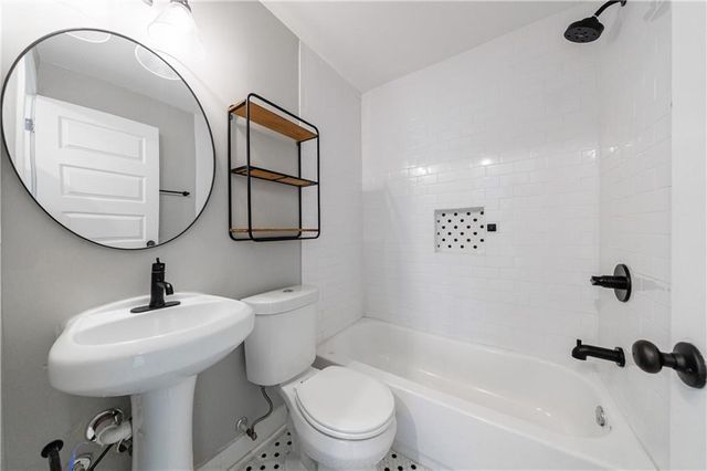 130 Burbank SW Drive, Atlanta, GA 30314