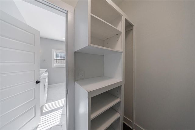 130 Burbank SW Drive, Atlanta, GA 30314