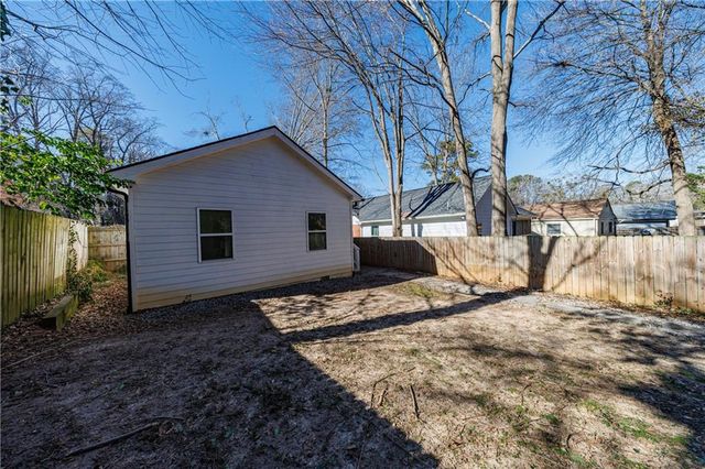 130 Burbank SW Drive, Atlanta, GA 30314