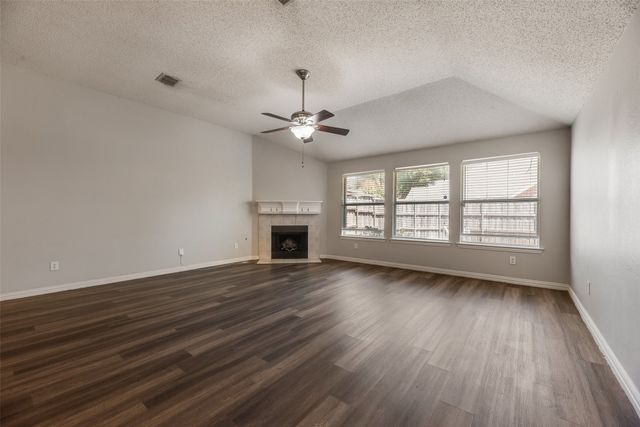 8806 Oakwood Lane, Frisco, TX 75035