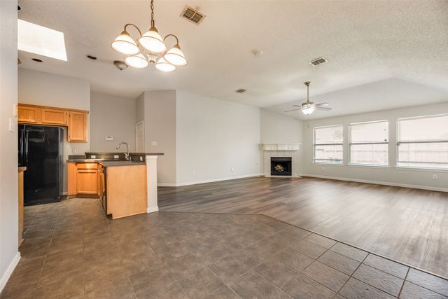 8806 Oakwood Lane, Frisco, TX 75035