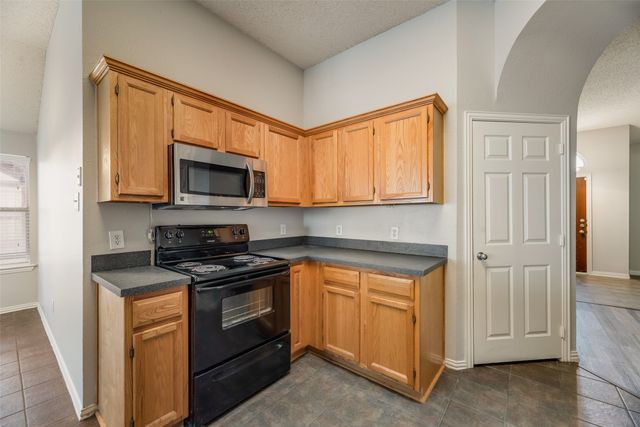 8806 Oakwood Lane, Frisco, TX 75035