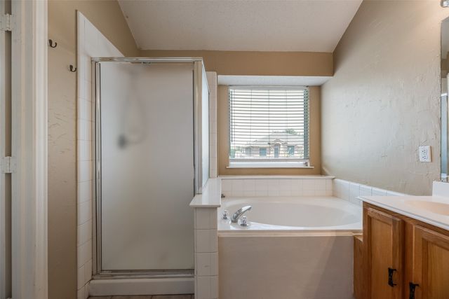 8806 Oakwood Lane, Frisco, TX 75035