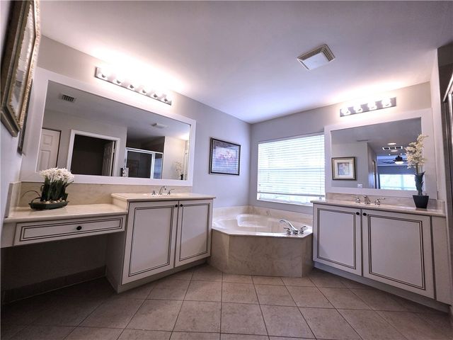 1939 Grey Falcon Circle SW, Vero Beach, FL 32962