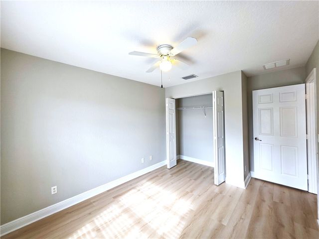 1939 Grey Falcon Circle SW, Vero Beach, FL 32962