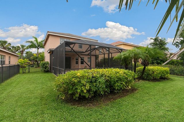 1939 Grey Falcon Circle SW, Vero Beach, FL 32962