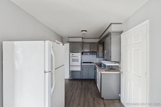 520 S 104th East Avenue, Tulsa, OK 74128