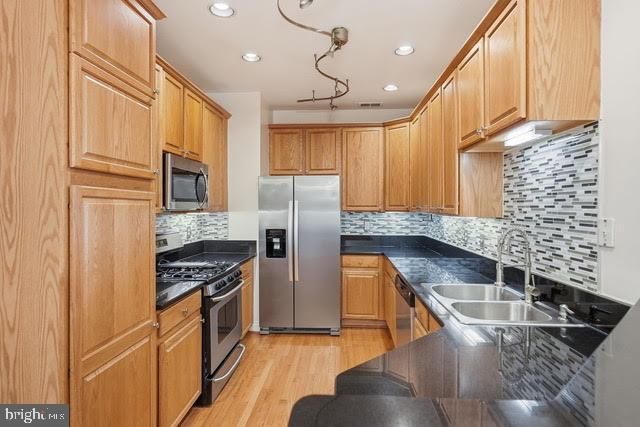 5113 KNAPP PL, Alexandria, VA 22304