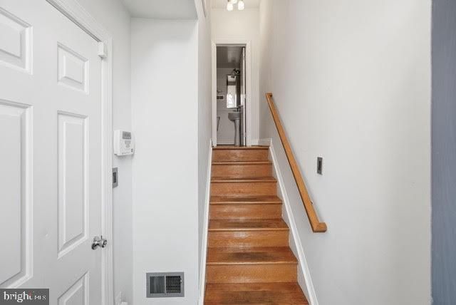 5113 KNAPP PL, Alexandria, VA 22304